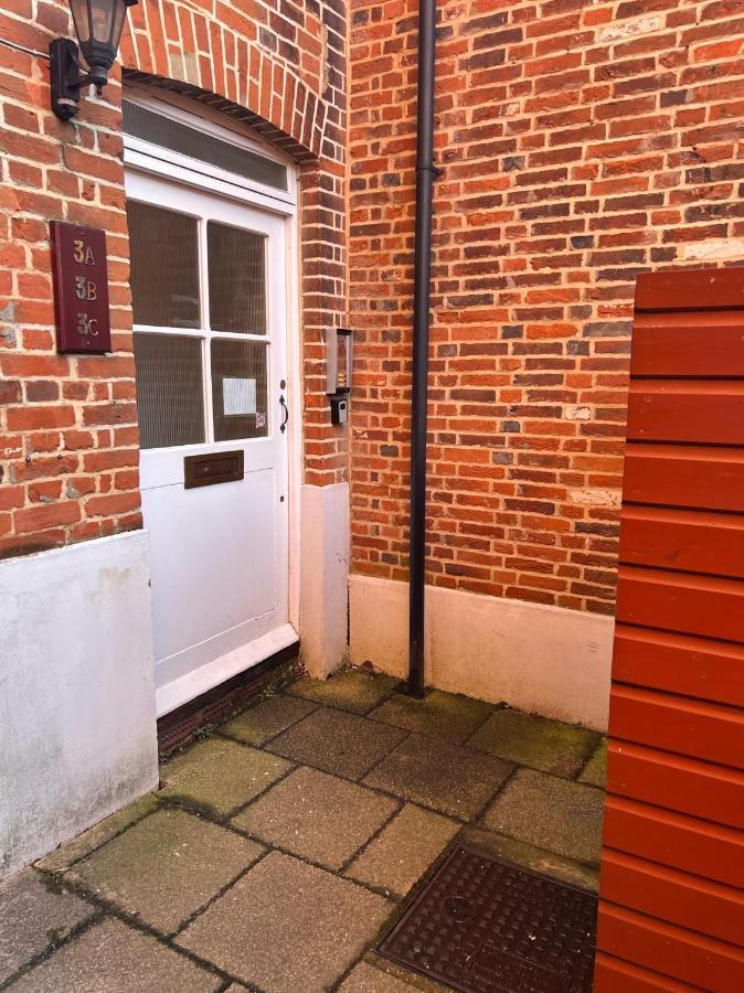 The Farthings, Romsey Apartment ภายนอก รูปภาพ