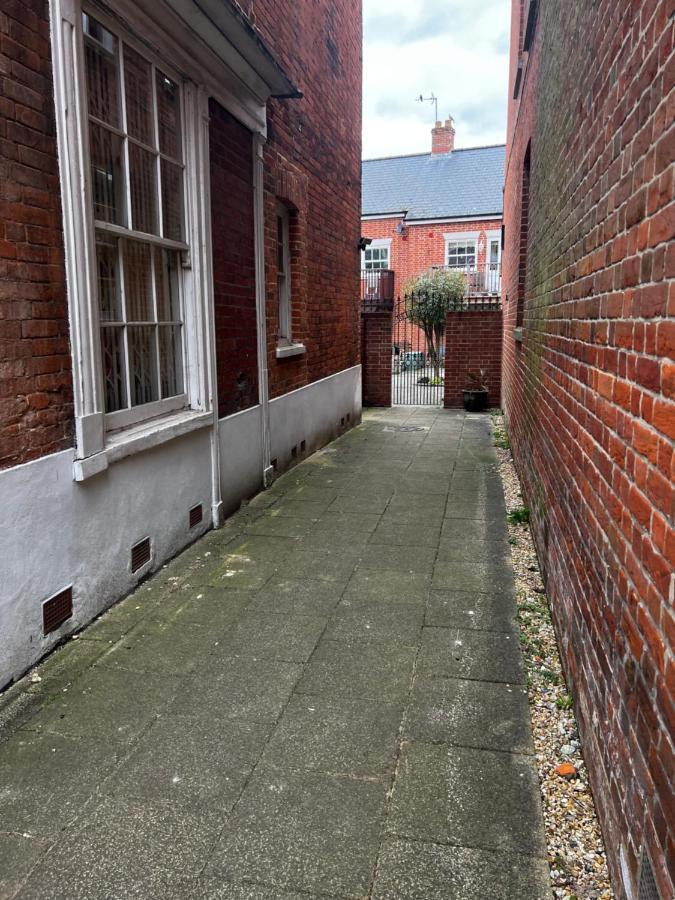 The Farthings, Romsey Apartment ภายนอก รูปภาพ